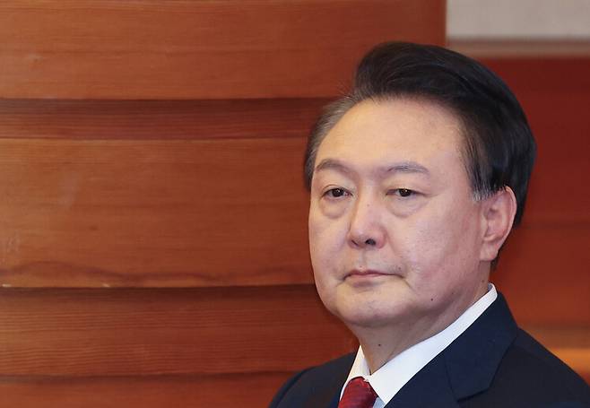 윤석열 전 대통령이 지난 1월 서울 종로구 헌법재판소에서 열린 탄핵심판 3차 변론에 출석하고 있다. 연합뉴스