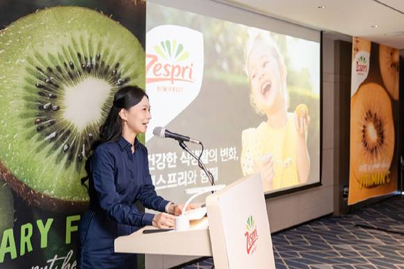 홍희선 제스프리 코리아 마케팅 상무가 28일 서울 송파구 소피텔 앰버서더 서울에서 열린 기자간담회에서 발언하고 있다. [사진=제스프리]