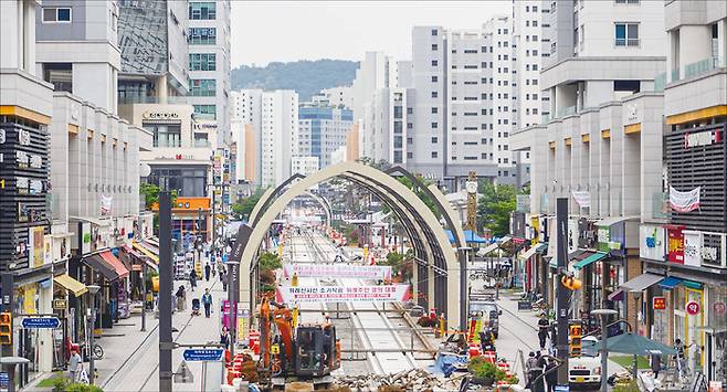 경기도 성남시 창곡동에 위치한 위례중앙광장은 위례신도시의 중심 지역이라고 할 수 있다. 사진은 위례중앙광장 일대. (윤관식 기자)