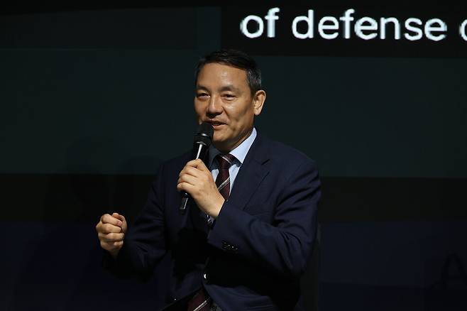 28일 서울 영등포구 페어몬트 앰배서더 서울 그랜드볼룸에서 열린 '시사저널 미래포럼 2025'에서 이보형 초대 드론사령관이 패널토론을 하고 있다. ⓒ시사저널 임준선