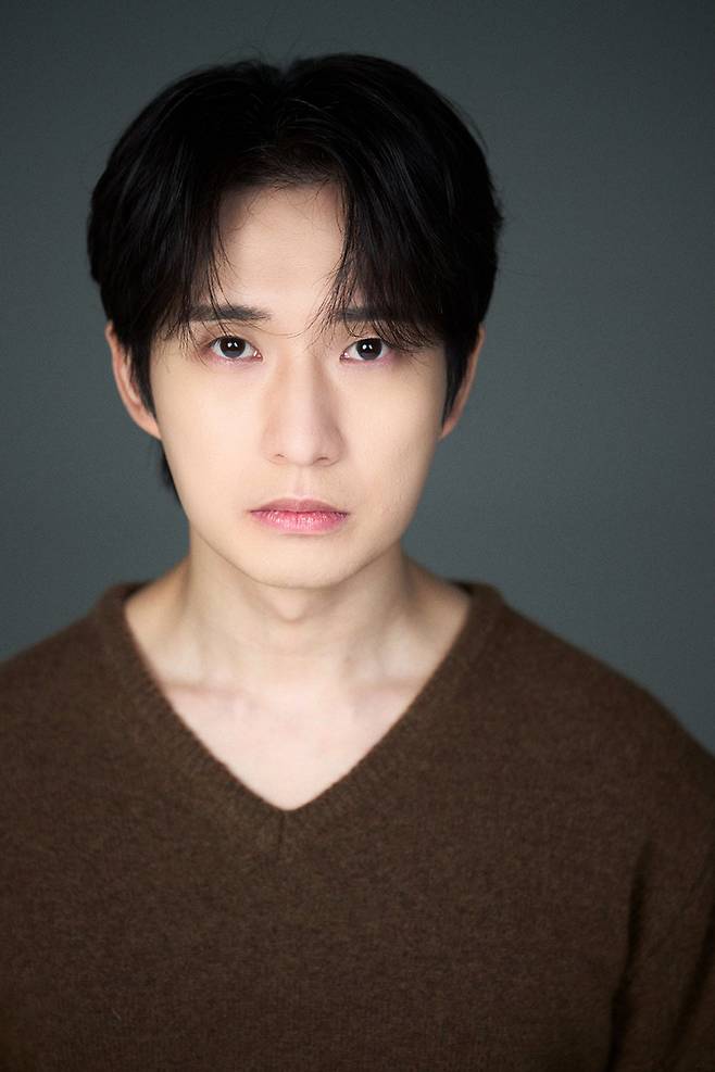 배우 류덕환이 김석윤 사단에 합류한 것에 대해 “영광이고 감사하다”고 말했다. 사진|씨엘엔컴퍼니