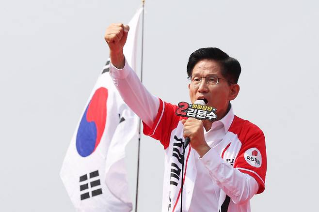 김문수 국민의힘 대선 후보가 29일 인천 중구 자유공원에서 유세를 하고 있다. (사진=공동취재)