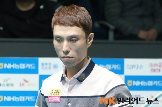 PBA 팀리그 원년멤버 최원준이 5시즌만에 팀리그에 복귀했다. 최근 드래프트에서 웰컴저축은행에 지명된 후 얼마 되지않아 ‘레전드’ 다니엘 산체스와 맞트레이드돼 에스와이 바자르 유니폼을 입게 됐다. (MK빌리어드뉴스 DB)