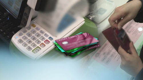 신용카드 관련 이미지. [사진 출처 = 연합뉴스]