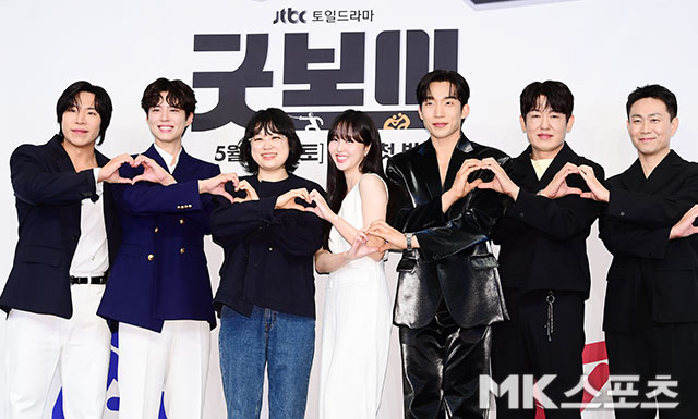 29일 오후 서울 구로구 더 링크 서울 트리뷰트포트폴리오 호텔에서 JTBC 새 토일드라마 ‘굿보이’ 제작발표회가 열렸다. 이날 현장에는 박보검, 김소현, 오정세, 이상이, 허성태, 태원석, 심나연 감독이 참석해 작품에 관한 이야기를 나눴다. / 사진 = 김영구 기자
