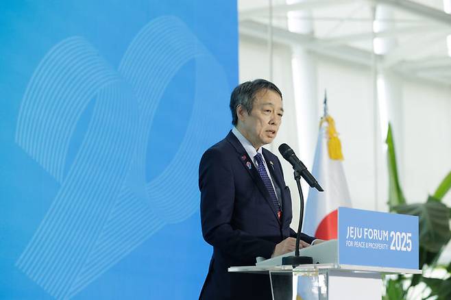 [제주=뉴시스]미즈시마 고이치 주한일본대사는 29일 제주국제컨벤션센터에서 제주포럼 일환으로 '한일 국교정상화 60주년 의미와 미래협력방향'을 주제로 한 세션에 참석했다. (사진=제주포럼 제공) 2025.05.29  *재판매 및 DB 금지