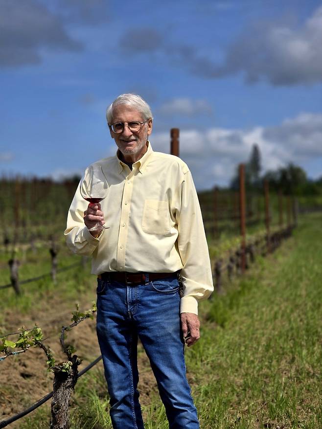 데이비드 아델스하임(David Adelsheim).