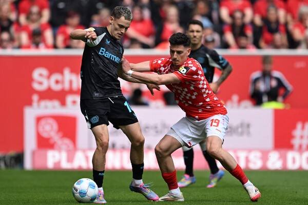 ▲ 레버쿠젠 공격수 플로리안 비르츠를 놓고 리버풀과 바이에른 뮌헨이 치열하게 싸우고 있다. ⓒ연합뉴스/AFP/EPA