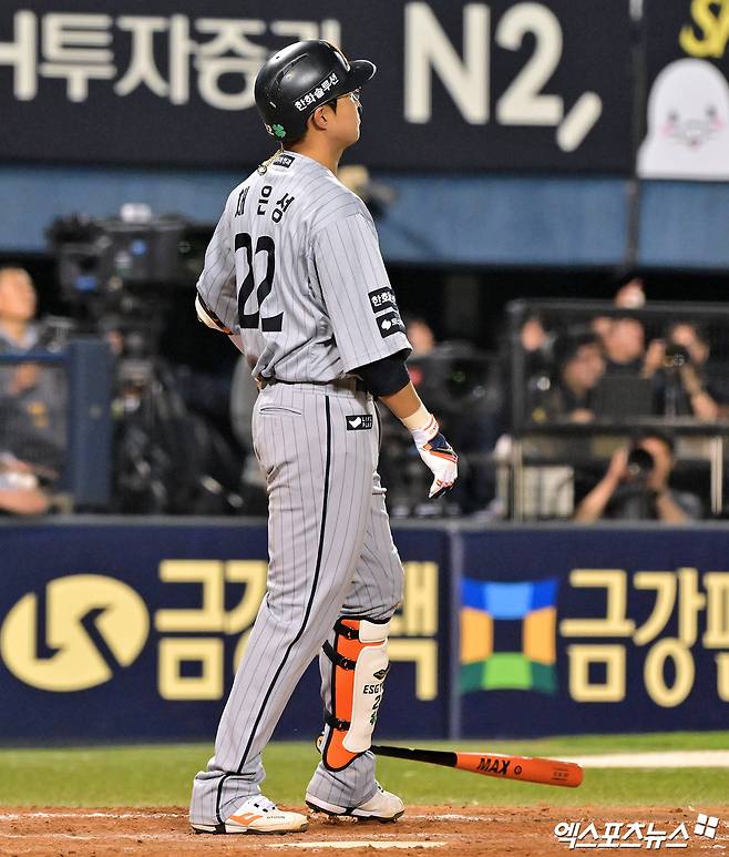 한화 이글스 캡틴 채은성이 28일 서울 잠실야구장에서 열린 2025 신한 SOL Bank KBO리그 LG 트윈스와의 팀 간 7차전에서 연장 11회초 결승 2점 홈런을 기록, 팀 승리를 이끌었다. 사진 김한준 기자