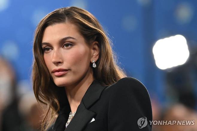 지난 5일 뉴욕 '메트 갈라' 참석한 헤일리 비버 [AFP 연합뉴스 자료사진. 재판매 및 DB 금지]