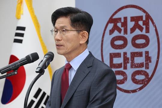 김문수 국민의힘 대선 후보가 사전투표 마지막 날인 오늘(30일) 오전 서울 여의도 당사에서 대국민 호소문을 발표하고 있다. (출처 : 뉴스1)