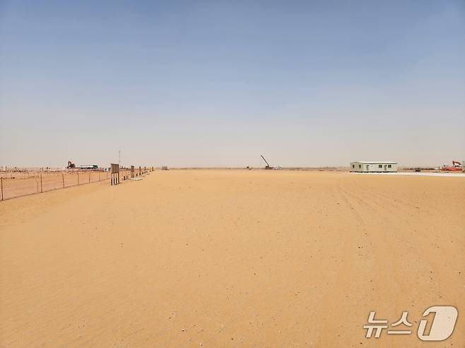 사우디 리야드 인근 사막 전경. (사진제공 = 산업통상자원부 공동취재단·한국전력)