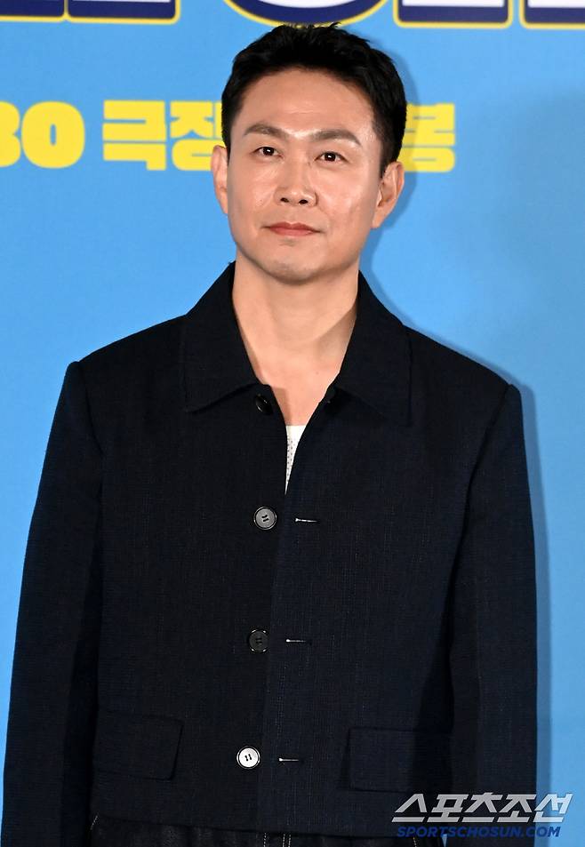 영화 '하이파이브'의 언론 시사회가 26일 용산CGV에서 열렸다. 오정세가 포토타임을 갖고 있다. 허상욱 기자 wook@sportschosun.com/2025.05.26/