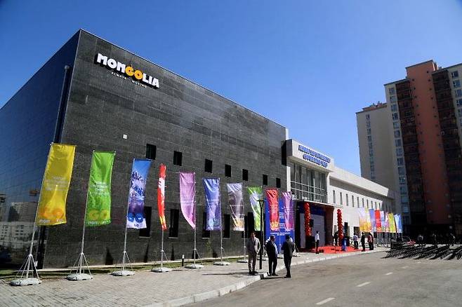 문화체육관광부의 관광 분야 공적개발원조(ODA) 사업으로 건립한 첫 번째 관광 기반 시설인 ‘몽골 관광종합교육센터’ 개관식이 5월 29일, 몽골 울란바토르시에서 열렸다. /문화체육관광부 제공