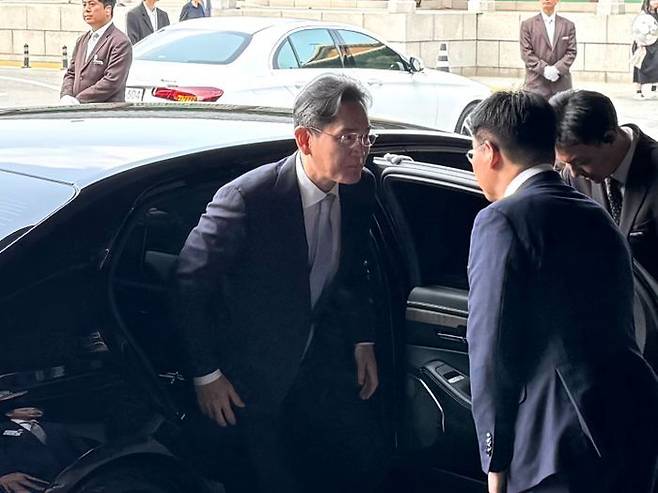 이재용 삼성전자 회장이 30일 서울 중구 신라호텔에서 열린 2025 삼성 호암상 시상식에 참석하고 있다.ⓒ데일리안 정인혁 기자