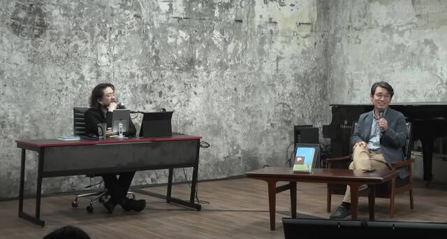 지난 28일 유시민 작가(오른쪽)가 출연한 김어준씨의 유튜브 방송 ‘다스뵈이다’ 갈무리