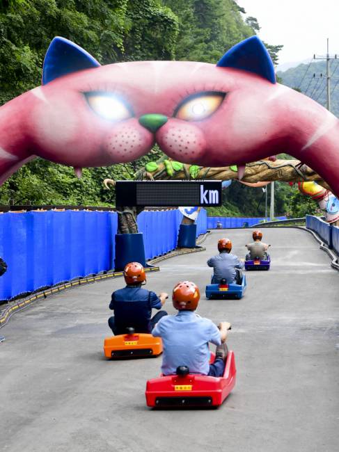 ▲ 관광객들이 횡성 루지체험장에서 루지체험을 하고 있는 모습.