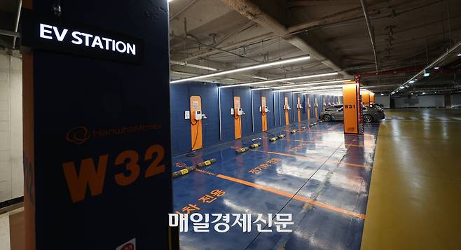 63 빌딩 전기차 충전소 2045.05.29[이충우기자]