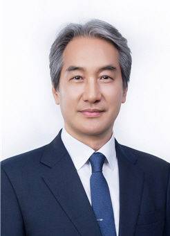 [광주=뉴시스] 이근배 전남대총장. (사진 = 전남대 제공). 2025.02.26. photo@newsis.com *재판매 및 DB 금지