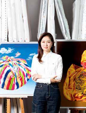 보자기로 메시지를 전하는 화가 김시현.