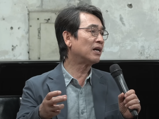 ▲유시민 전 노무현재단 이사장이 28일 '김어준의 뉴스뵈이다'에 출연해 김문수 국민의힘 대선 후보 배우자 설난영 씨를 언급하고 있다. ⓒ김어준의 뉴스뵈이다 갈무리