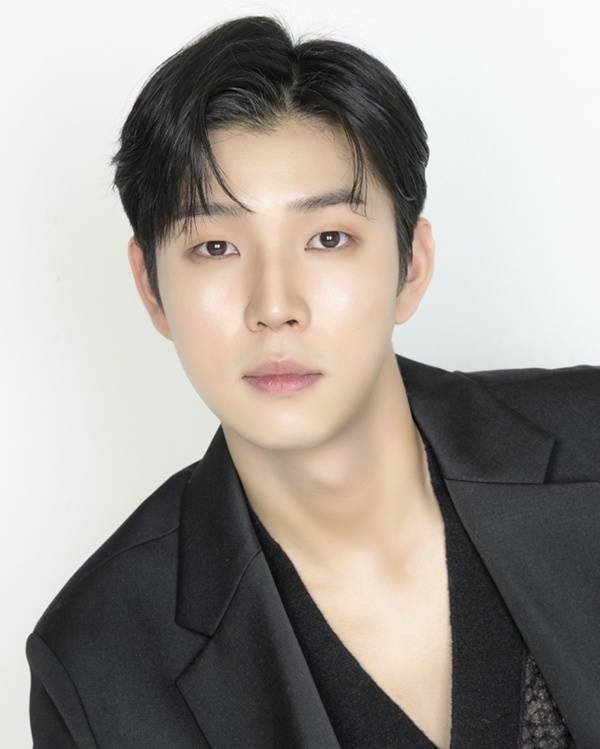 유인수 / 사진=매니지먼트 구 제공