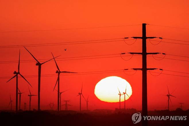 중국의 풍력발전시설 [로이터=연합뉴스 자료사진. 재판매 및 DB 금지]