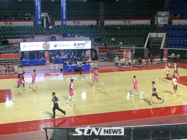 서울 D3 최강전 16강 해태vsMI 간의 경기 모습. 잠실=사진┃이형주 기자