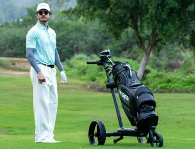 AI 카메라가 장착된 스마트 골프 캐디가 킥스타터에 등장했다. (사진=킥스타터/리이치 스마트 테크놀로지)