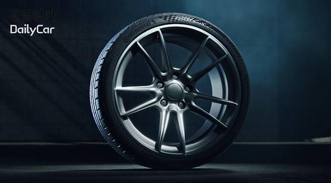 콘티넨탈, 초고성능 타이어 스포츠콘택트 7