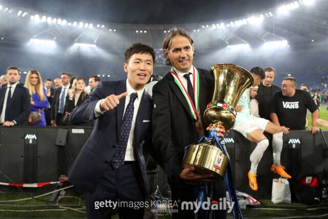 시모네 인자기 감독(오른쪽). /게티이미지코리아