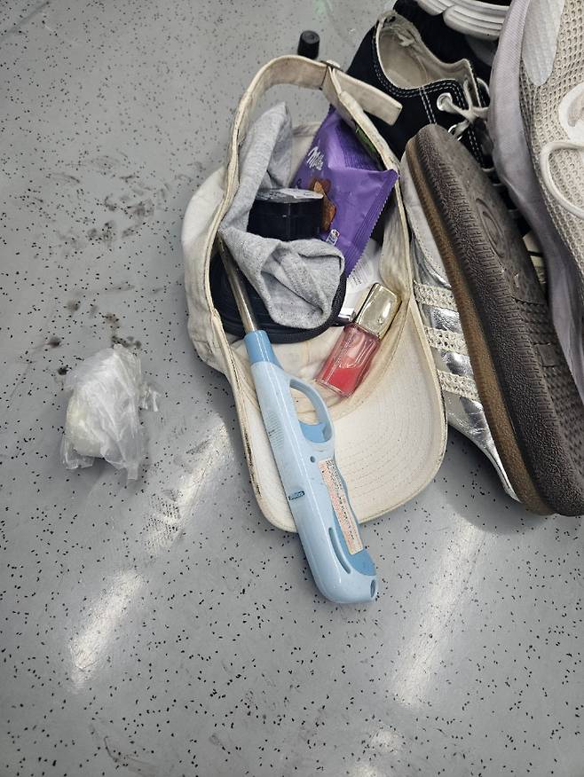 31일 방화 도구로 추정되는 도구가 발견된 모습. 독자 제공