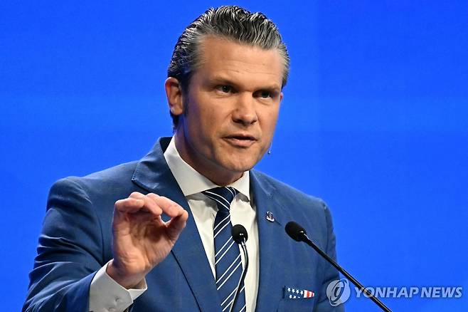 샹그릴라대화서 연설하는 헤그세스 미 국방장관 [AFP 연합뉴스 자료사진. 재판매 및 DB 금지]