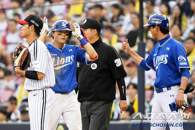 적은 기회 속 주전 자리를 노리며 성장 중인 박승규, 오늘은 엄지 척