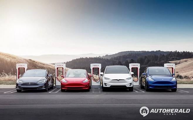 테슬라 전기차 판매 라인업(테슬라)