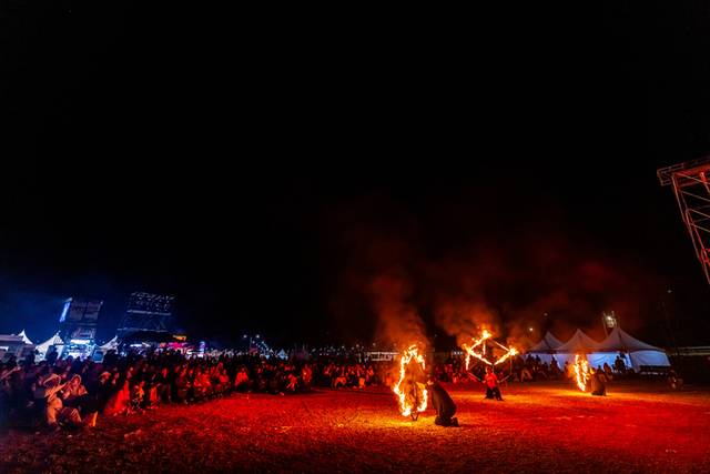 ▲ 8일간 춘천 레고랜드 코리아 주차장 일원에서 펼쳐진 제38회 춘천마임축제가 1일 대표 프로그램 ‘도깨비난장’을 끝으로 성황리에 막을 내렸다.