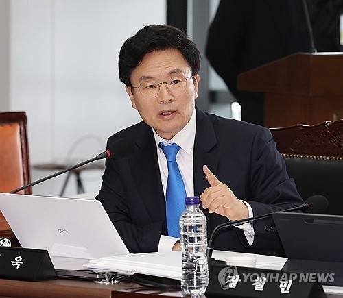 ▲ 발언하는 정진욱 의원 [연합뉴스 자료사진]