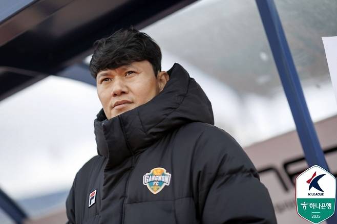 강원 FC 정경호 감독. 사진=한국프로축구연맹