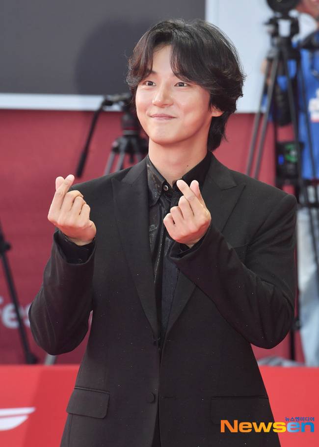 윤시윤, 뉴스엔DB