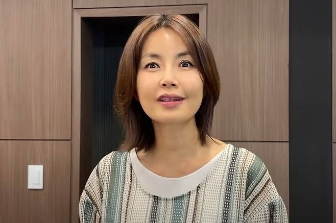 배우 신애라. 유튜브 채널 '신애라이프' 캡처.