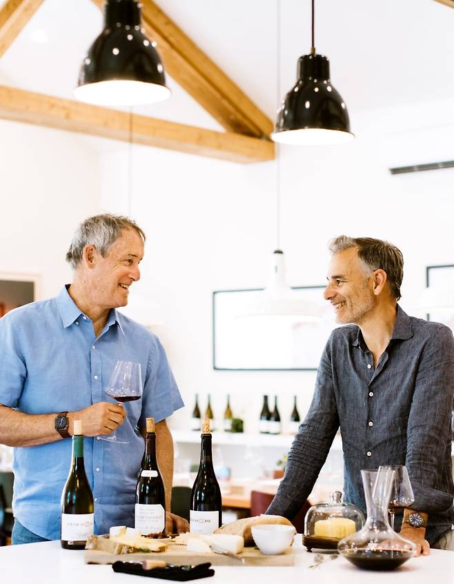 니콜라스 제이를 설립한&nbsp;Jay Boberg(왼쪽)와&nbsp;Jean Nicolas Meo. 홈페이지