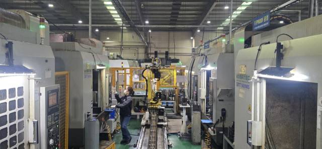 경북 칠곡의 한 자동차 부품 회사의 스마트 공장. 박우인 기자