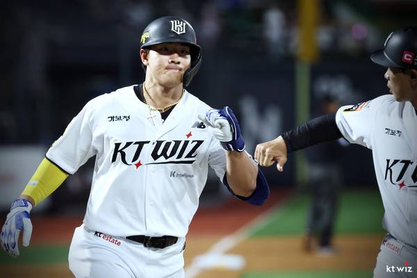 프로야구 kt 위즈의 안현민이 생애 처음으로 올스타전 베스트12 후보에 이름을 올렸다. <kt 위즈 제공>