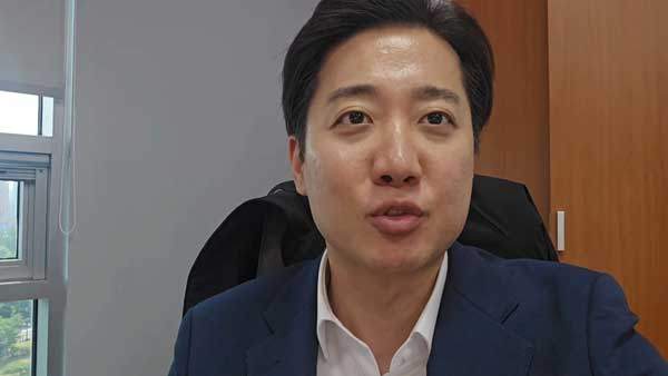 제주도민에 영상메시지를 전하고 있는 개혁신당 이준석 대선 후보.&nbsp;
