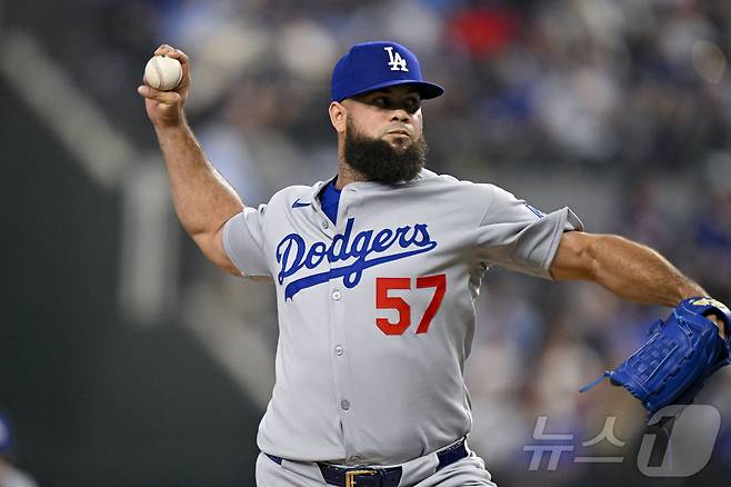 LA 다저스 투수 루이스 가르시아. ⓒ 로이터=뉴스1