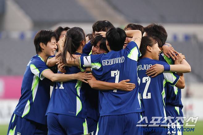 용인미르스타디움/ 여자A대표팀/ 여자국가대표팀/ 쿠팡플레이 초청 여자축구국가대표팀 친선경기/ 대한민국 vs 콜롬비아/정민영 골/사진 윤민호