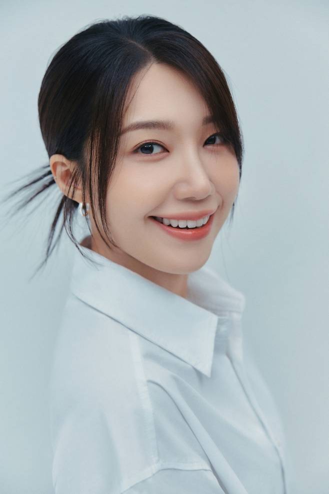정은지, ‘물오른 비주얼’ 新 프로필  (사진: 빌리언스)