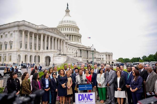 미국 민주당원들이 지난 5월 20일 워싱턴 DC에서 집회를 갖고 있다. AFP 연합뉴스