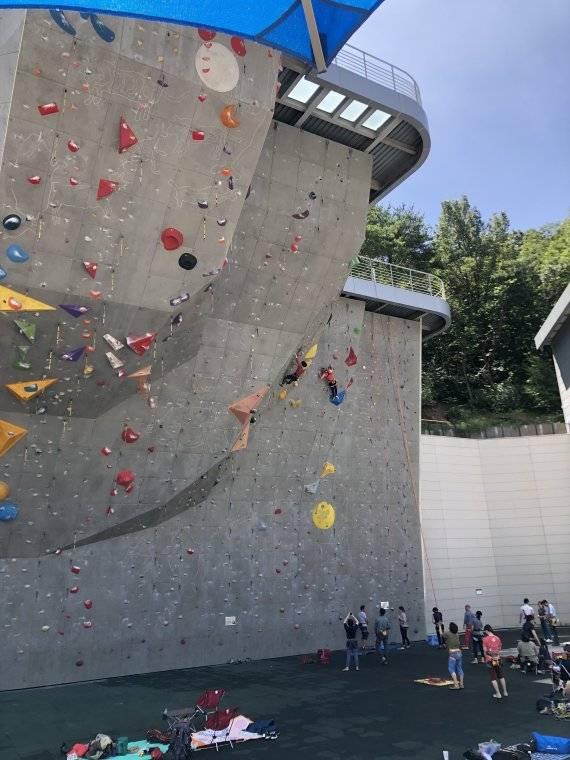 영남알프스 웰컴복합센터 인공암벽장