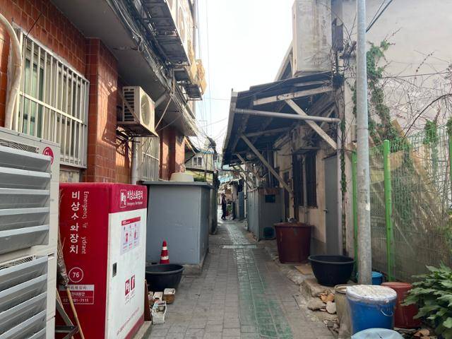 지난달 찾은 서울 영등포구 쪽방촌 골목 모습. 권정현 기자